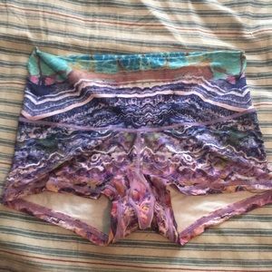 Niyamasol shorts